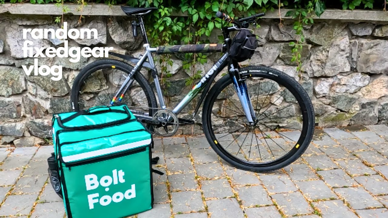 Food delivery on a Fixed Gear in the Czech Republic for Bolt | Random Fixed Gear Vlog
