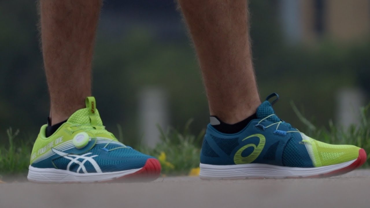 NO LACES RUNNING SHOES?  ASICS 451 