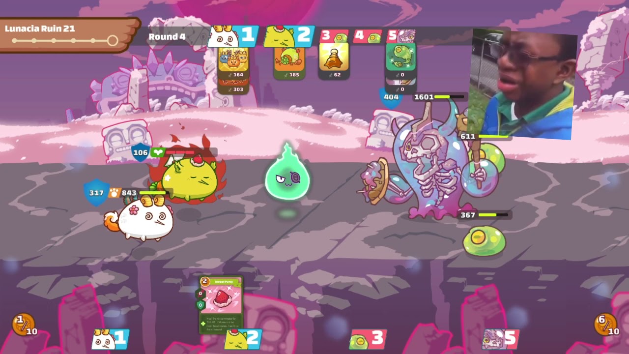 Axie Infinity Beating Lvl21 Boss for 200SLP!