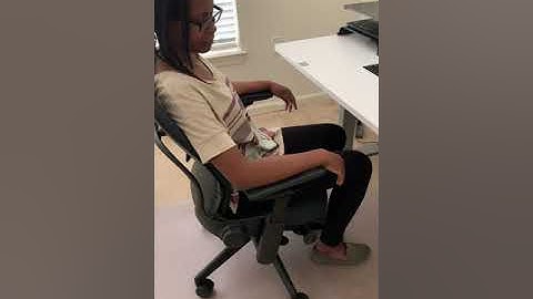 Ergonomic Expert Explains How to Set-Up and Sit at Your Desk