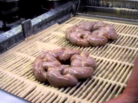 making-king-cakes--our-way!