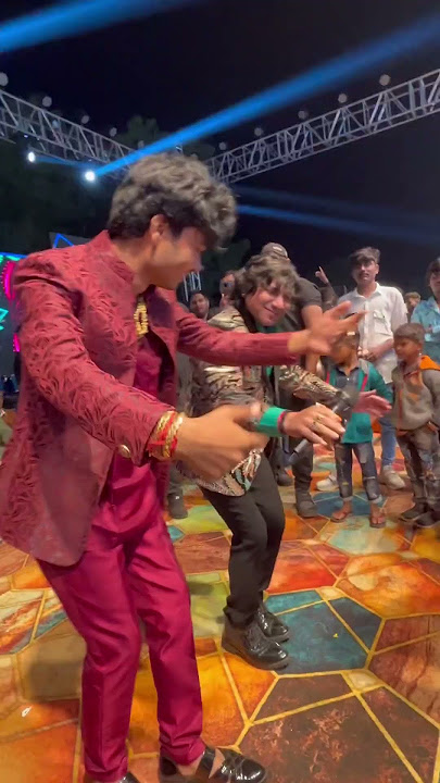 Trending  dance Vikram thakor #vikramthakor #youtubeshorts #ytshorts #shortvideo #vikramthakorsong