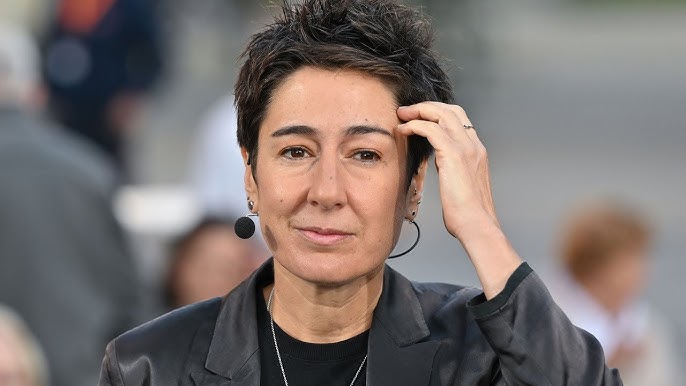 ZDF presenter Dunja Hayali was threatened and insulted - YouTube