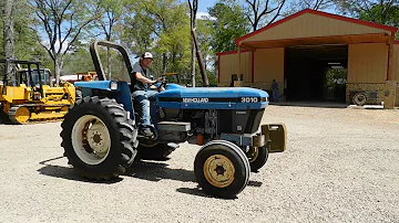 Kolik váží traktor New Holland 3010?