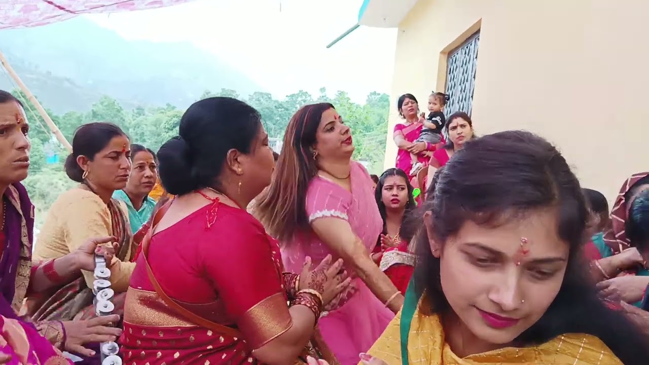 आप भी किजिए माता रानी के दिव्य दर्शन गढवाली भजन में जै चंडीका भवानी🌹🌹🥰🥰