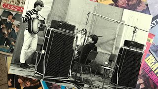 ♫ The Beatles during a recording session for Beatles For Sale, 1964 chords