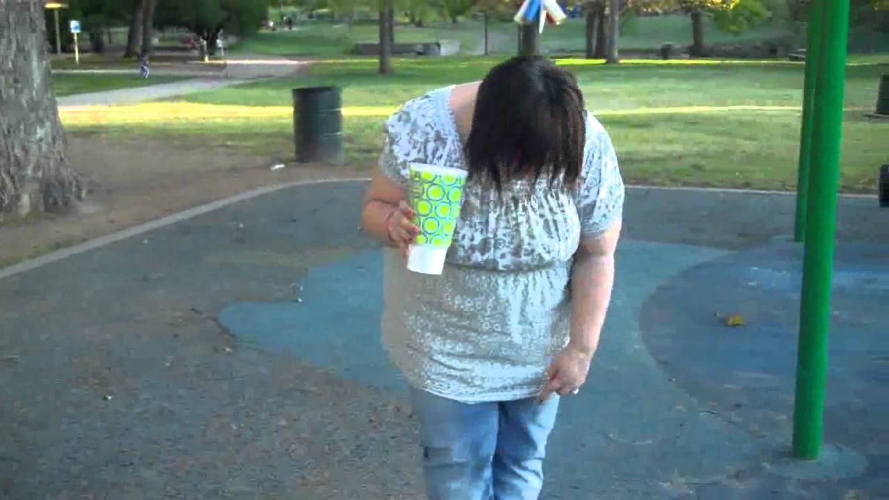 Grown Woman Pees Her Pants Youtube