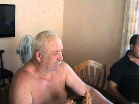 პატარაიები ადღეგრძელებენ სუფრაზე