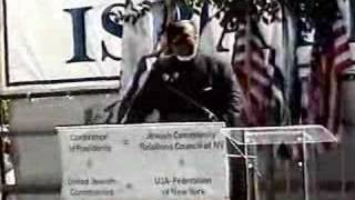 Diana Hagee and Pastor Michael Faulkner