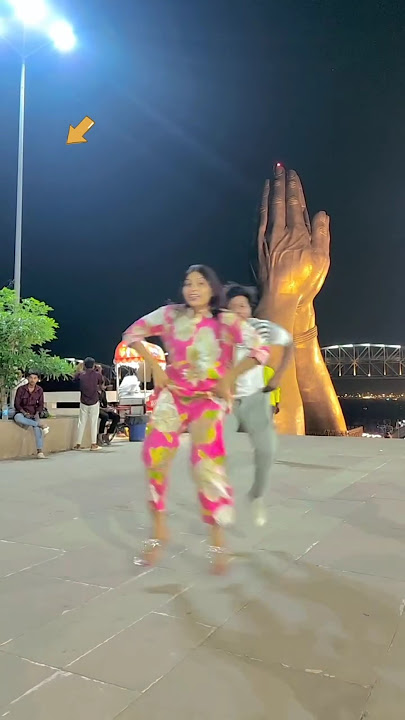 Karihaiya ke Masaj 🥰🙆 || Samar Singh #short Bhojpuri dance #sunnyaryaofficial