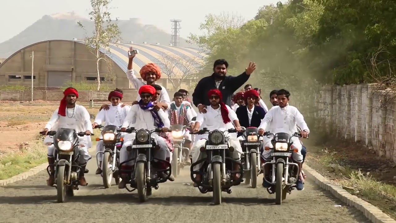 RR LALAN COLLEGE NA HAVJO