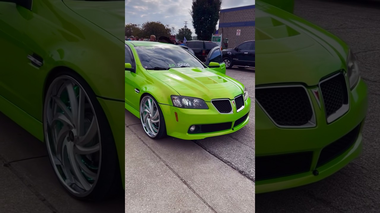 Pontiac G8 on 24’s in St. Louis cars and coffee!