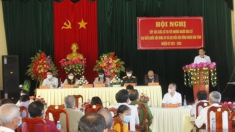 Hội nghị tiếp xúc cử tri với những người ứng cử