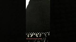 Mostrando Detalhes Do Vestido Preto Feito Em Crochêcom Ponto Tombadinho