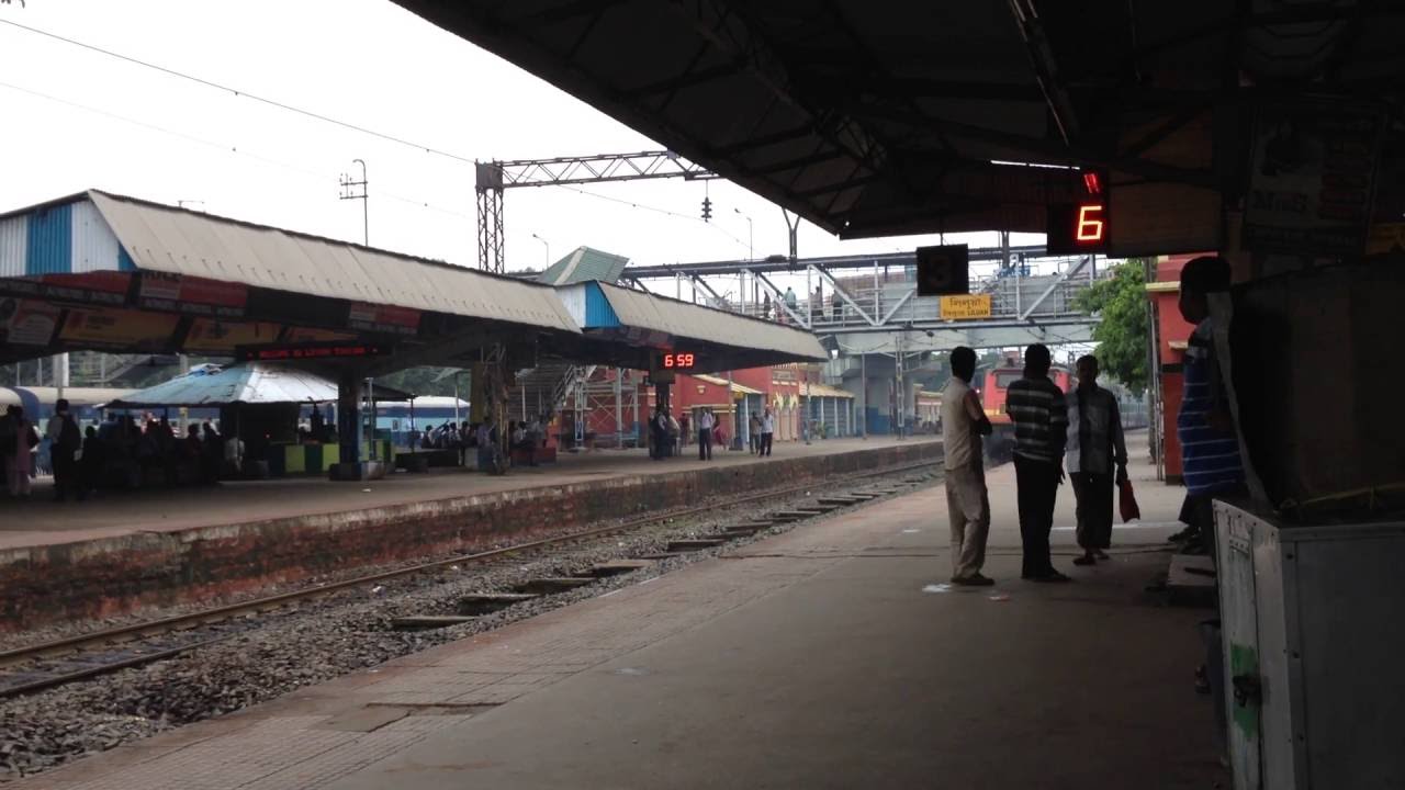 Through train at Liluah station - YouTube