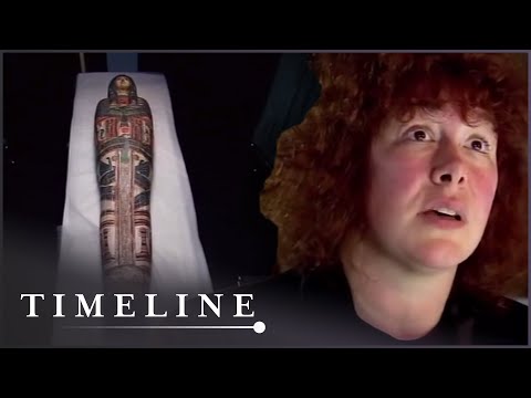 Video: Museum Curators Found A Mummy Inside An Egyptian Sarcophagus, Which Was Considered Empty - Alternative View