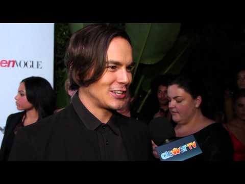 Vidéo: Tyler Blackburn: Biographie, Créativité, Carrière, Vie Personnelle