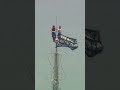 2 People Climb Empire State Building Spire