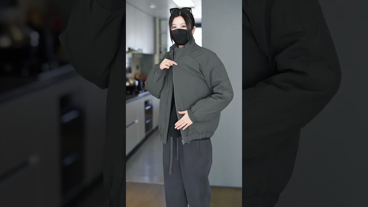 I can't believe how good we'd look wearing cool, tailored jackets together! 