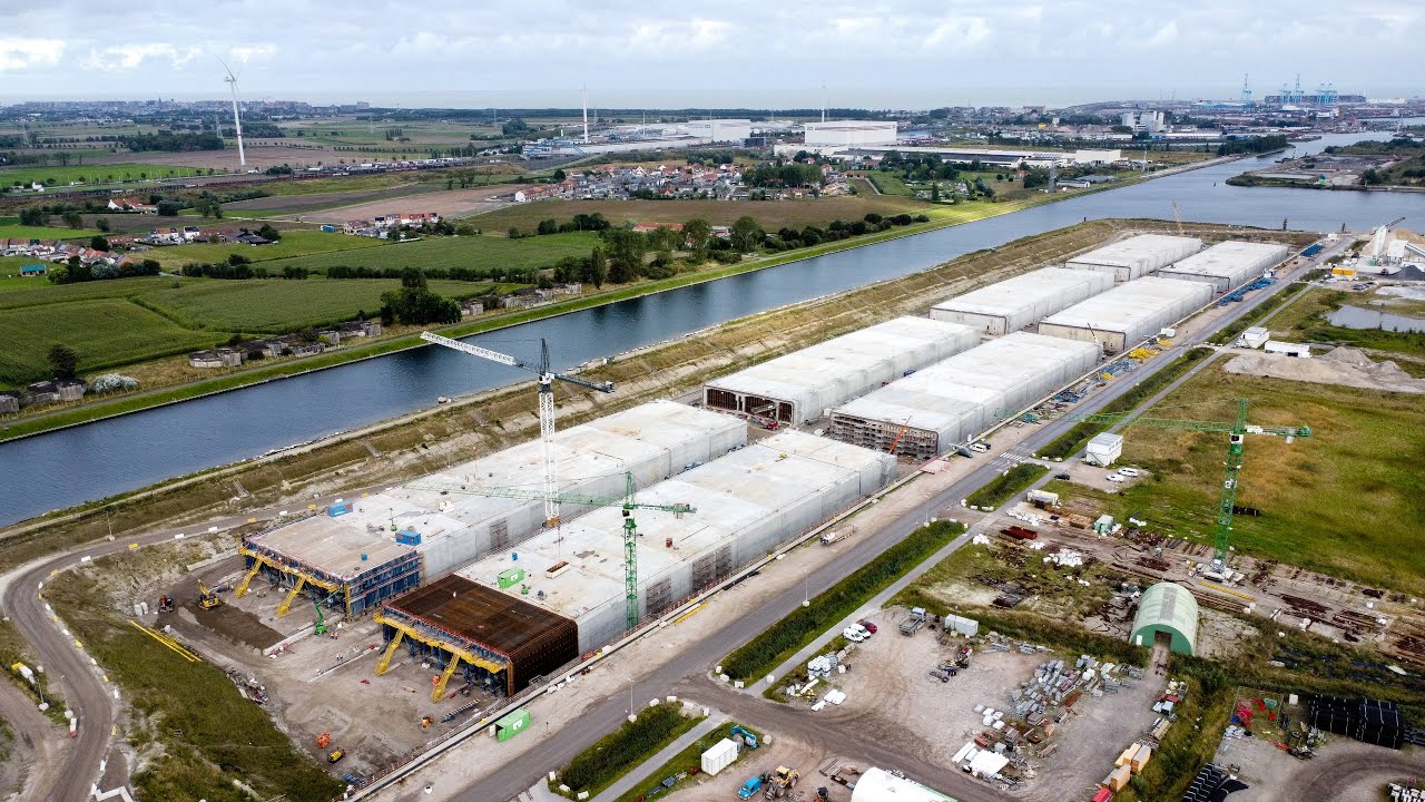 First segment departs for construction of tunnel to link left and right banks of Antwerp