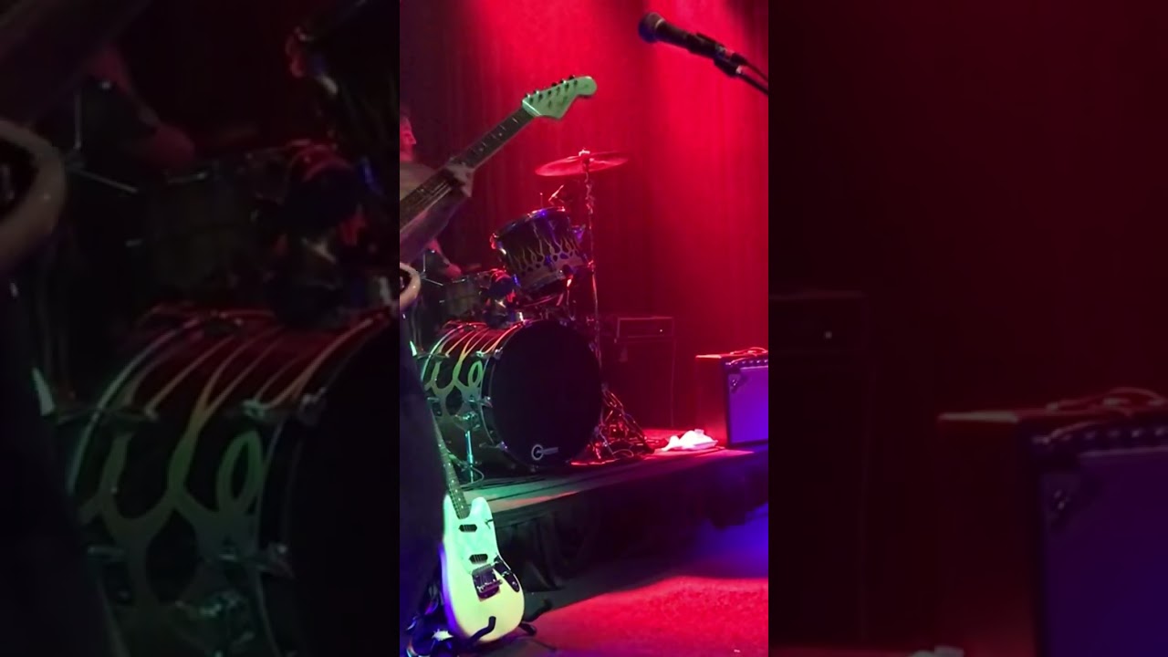 Illuminati Hotties – MMMOOOAAAAYAYA (Guitar Clip) Live from The Fine Line Music Cafe in Minneapolis) Illuminati Hotties – MMMOOOAAAAYAYA (Guitar Clip) Live from The Fine Line Music Cafe in Minneapolis)