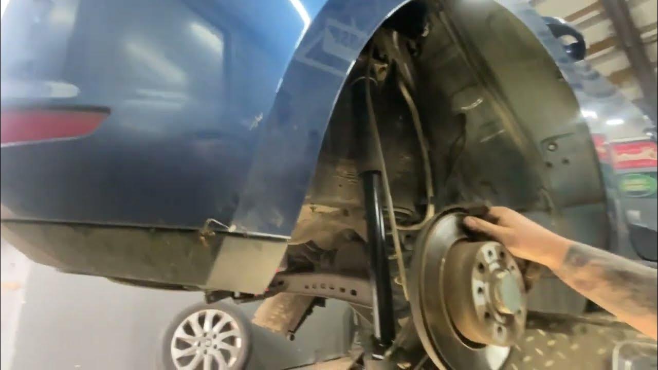 How to change rear shocks and rear brake pads seat Leon YouTube