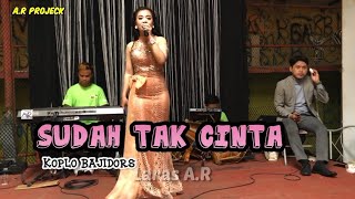 Sudah Tak Cinta //(Ziell Ferdian)Cover #live ferfoam panggung #laras ayu #bajidors #viraltiktok