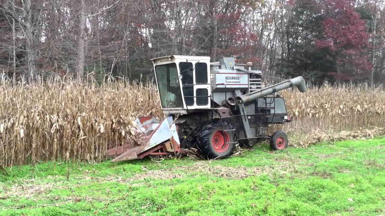 Allis Chalmers Gleaner K Combine (1 of 3) YouTube