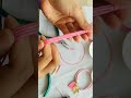 Cómo hacer una pulsera Rosa