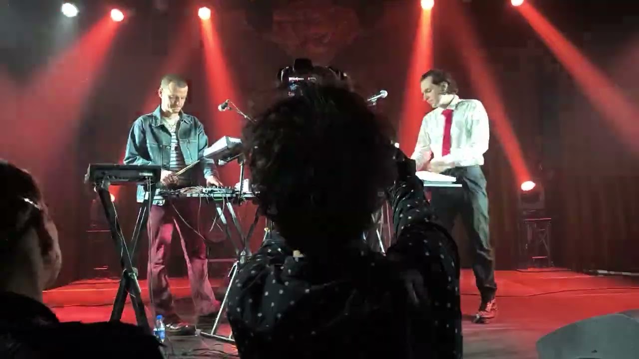 Schulverweis live at Grauzone The Hague 20260208 211232