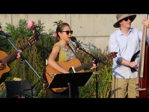 Corn Bread and Butter Beans, Abbie & the Sawyers