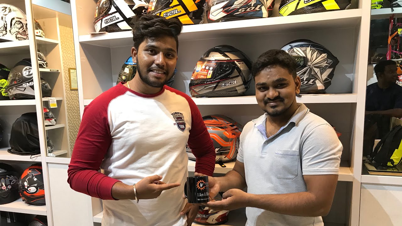 BEST RIDING GEARS at THANE?? SUNSHINE GEARS THANE YouTuber WIKIE