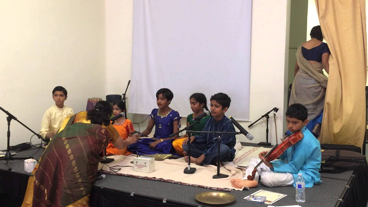 Kushal Kodnad singing with his friends from ShruthiSwaraLaya