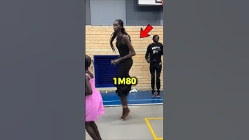 Phụ nữ Nam Sudan cao 1m80 nhờ điệu nhảy truyền thống