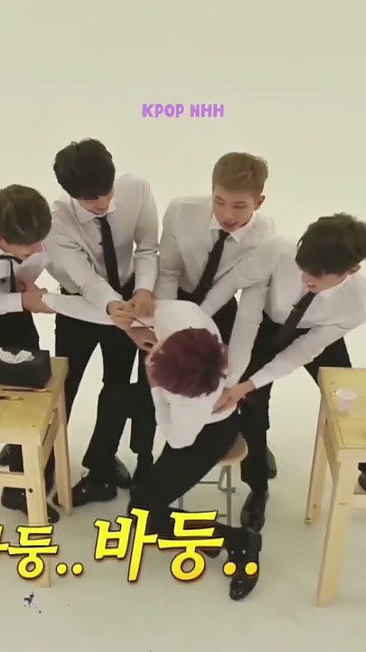 Jungkook Was Tickled By BTS To The Point Of His Shirt Buttons Popping Open 🤣🤣 #shorts #bts