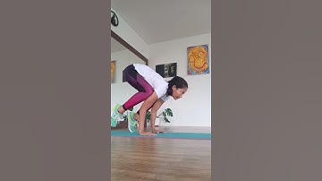 crow pose from studio Diva, Dibrugarh🌼🌸