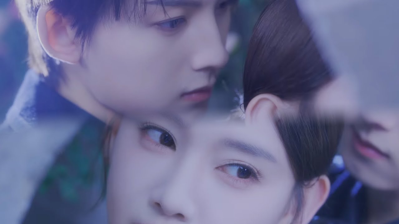 بالرغم أنه كان يشد الحبل حول عنقها ليعرف الحقيقة إلا أن عينيه كانت تقولان شيئا آخر عجز لسانه عن قوله