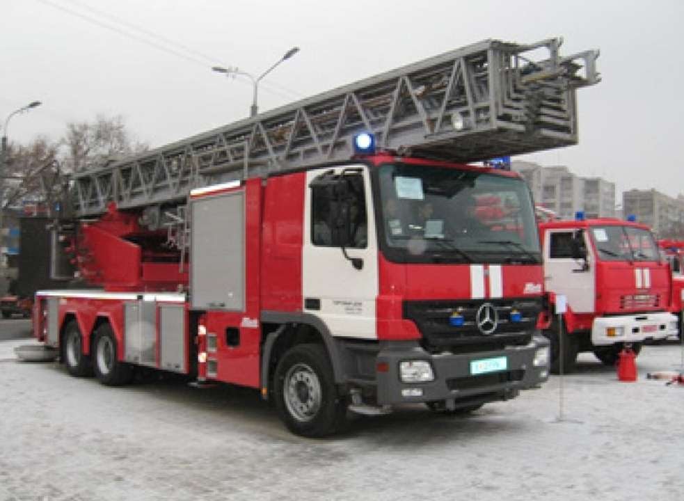 пожарная машина мерседес актрос