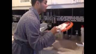 Murat Sakaoğlu Makinaya Atsana