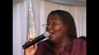 Hlengiwe Mhlaba – Rock My Soul (Live Performance)