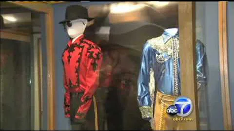 ABC NEWS: Michael Jackson's Western-Inspired Wardr...