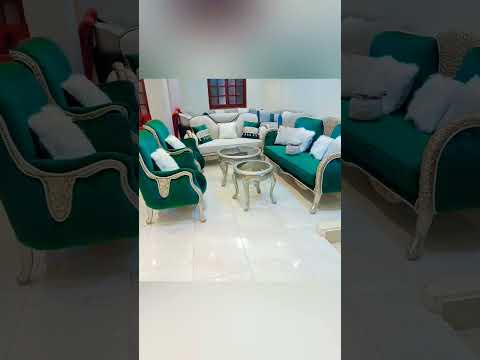 انتريه وصالون خشب زان احمر روماني مكون من كنبه 2 مقعد وكنبه 3 مقعد واتنين كرسي