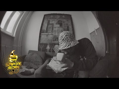 AprAxjA - BlaBlaBla (Official video)