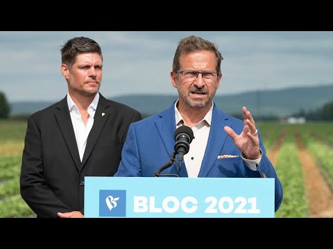 Bloc Leader Yves-Francois Blanchet speaks about agriculture on campaign stop