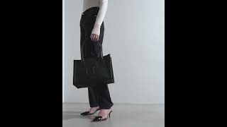 【関税&送料込】Christian Louboutin Borsa Shopping Christian Louboutin | By my side E/W black leather tote bag