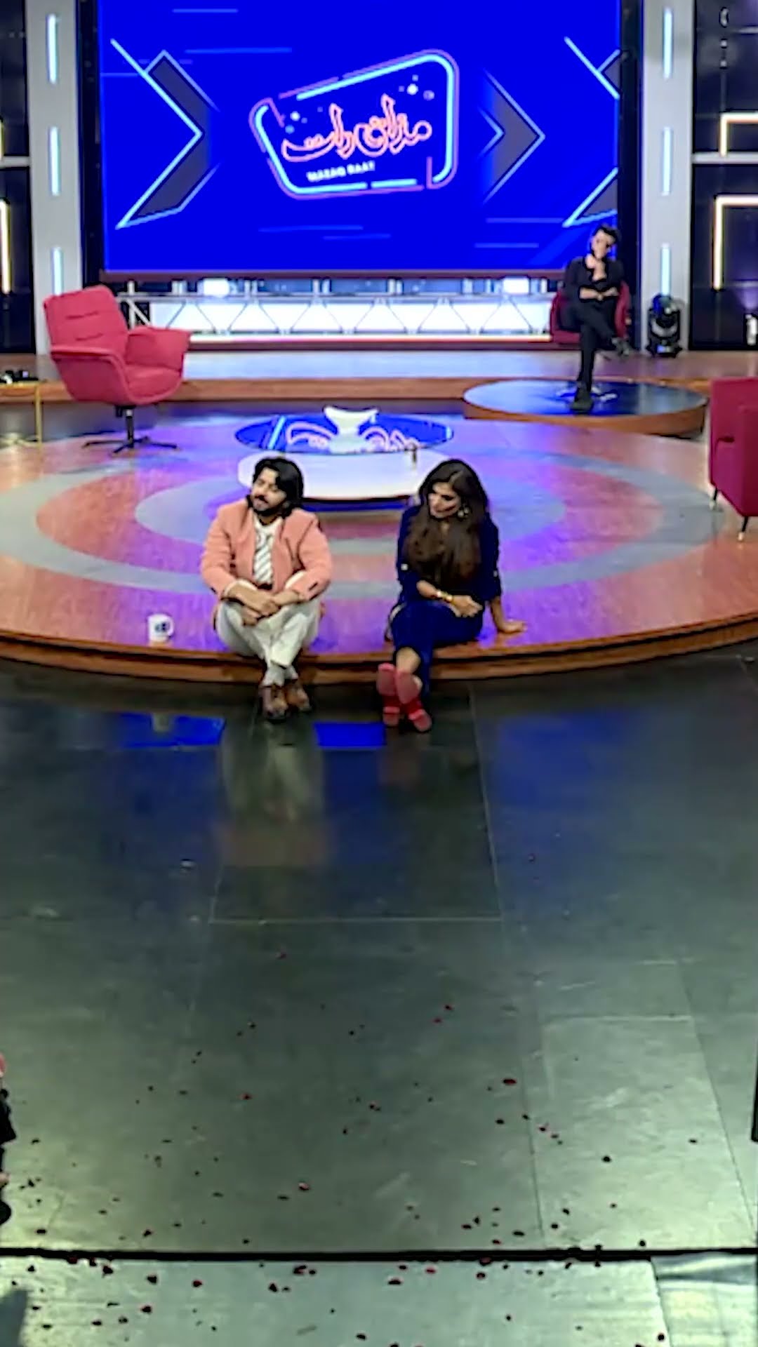 Takleef May Ansoo | Poetry??  #imranashraf #mazaqraat #shorts