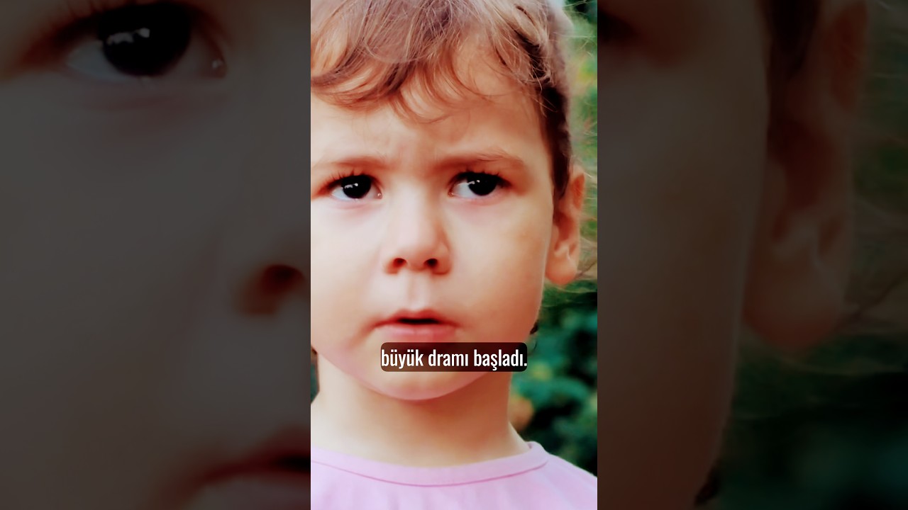 Bahçede Erik Avı Başladı Ama Minik Ece Neden Küstü? 🍑😂 #shorts