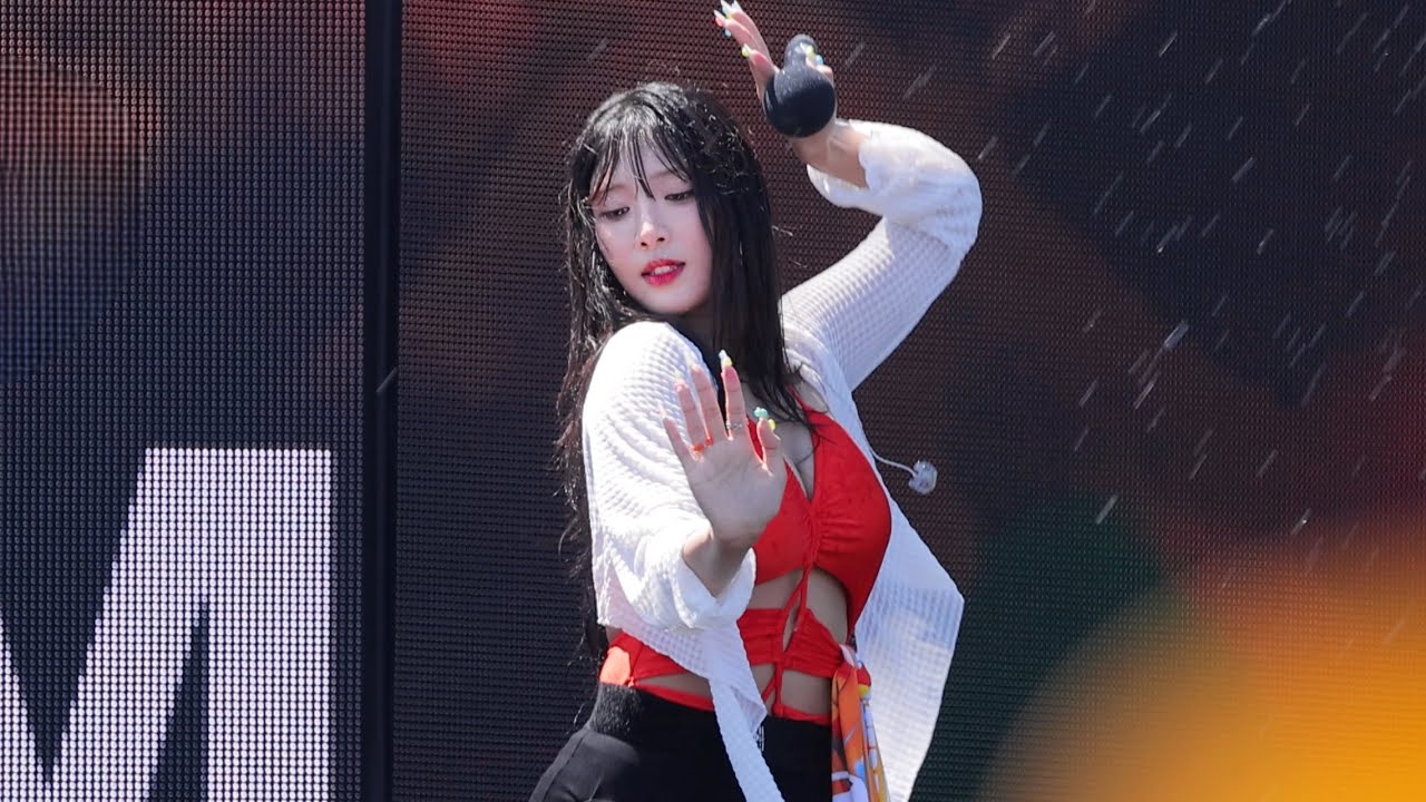 [라잇썸 초원] 240817 워터밤 속초 LIGHTSUM CHOWON 'Diva + So Cool + Hot Summer + Dance The Night Away' FANCAM