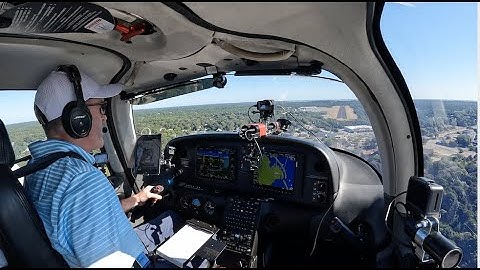Cirrus sr20 : Approach and landing Chatham Massachusetts