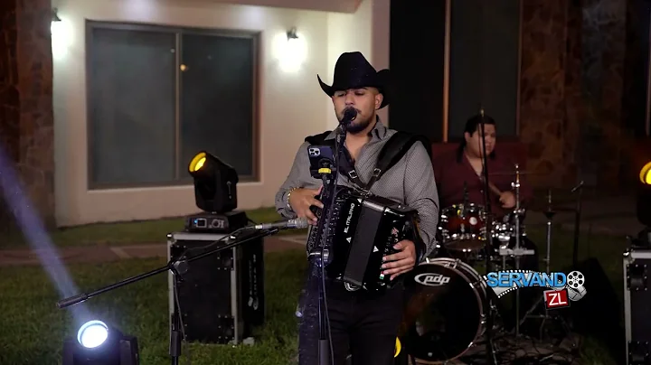 Julian Fimbres - Mi Familia (En Vivo 2022)